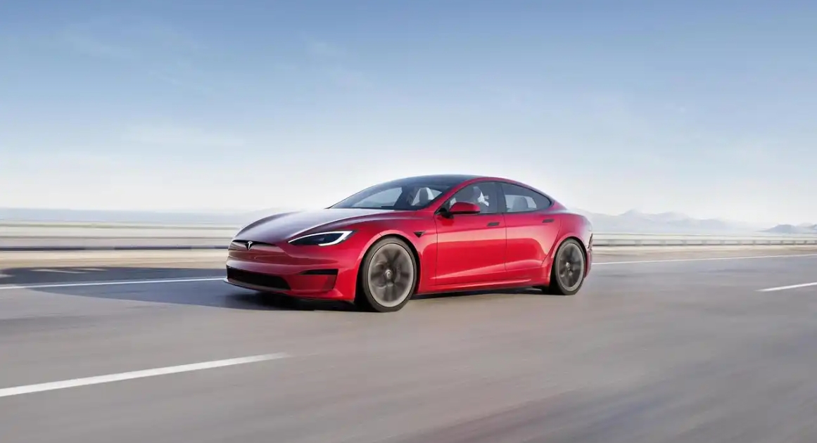 人民日报评论：新能源汽车决不能打价格战兴奋剂